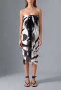 Butterfly Pareo in Black & White worn as a strapless beach wrap – front view