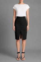 Kate Skirt in black – front view with clean silhouette