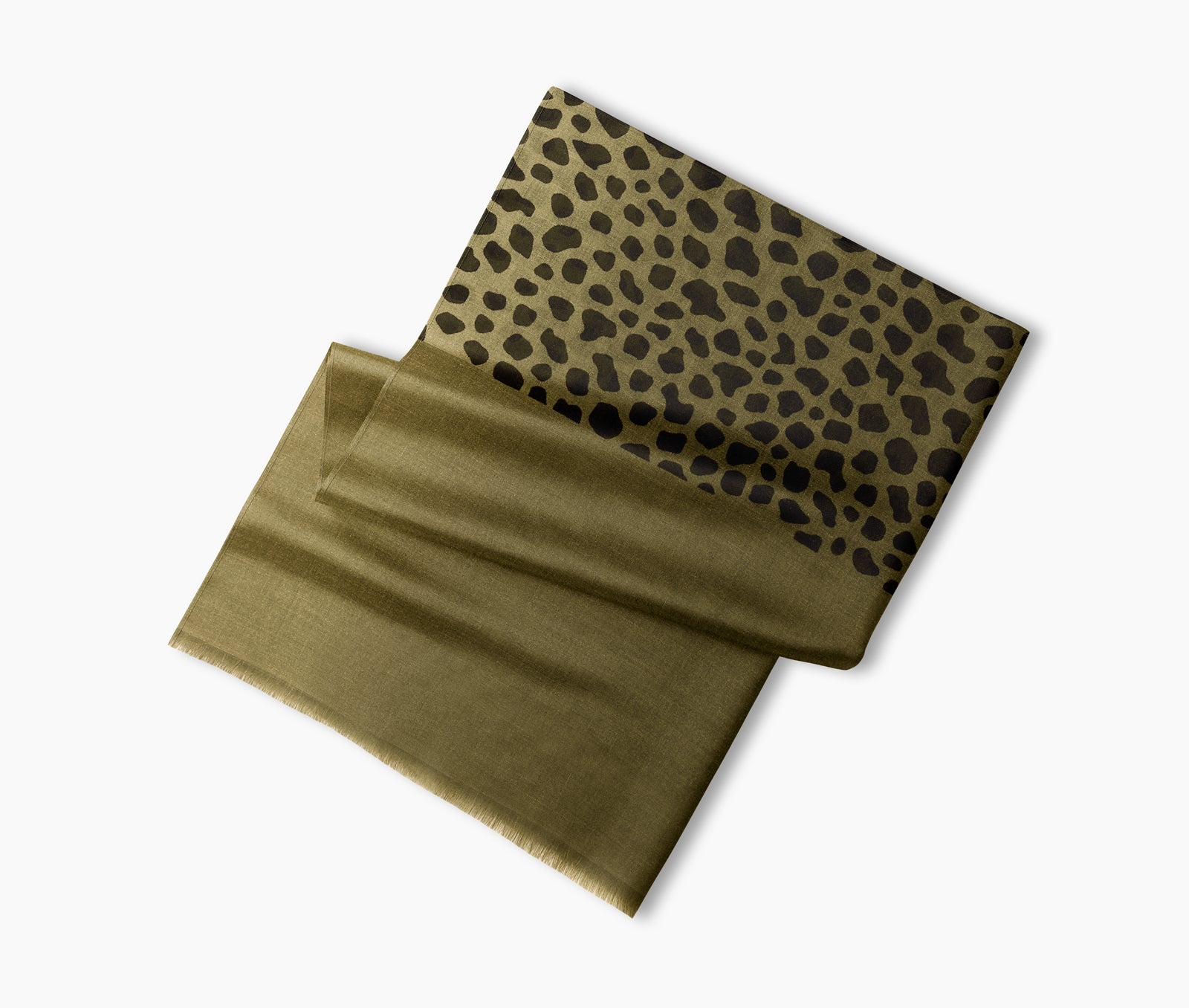 Flatlay of camel/brown Ania Scarf – soft texture and tonal contrast