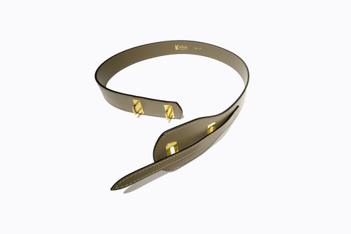 Open view of the Bonnie Belt in mushroom – slim Italian leather belt with minimalist design