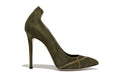Side view of Isabella Kron Miriam Palude Suede Pump, highlighting emerald-green suede stiletto heel and graceful arch curve