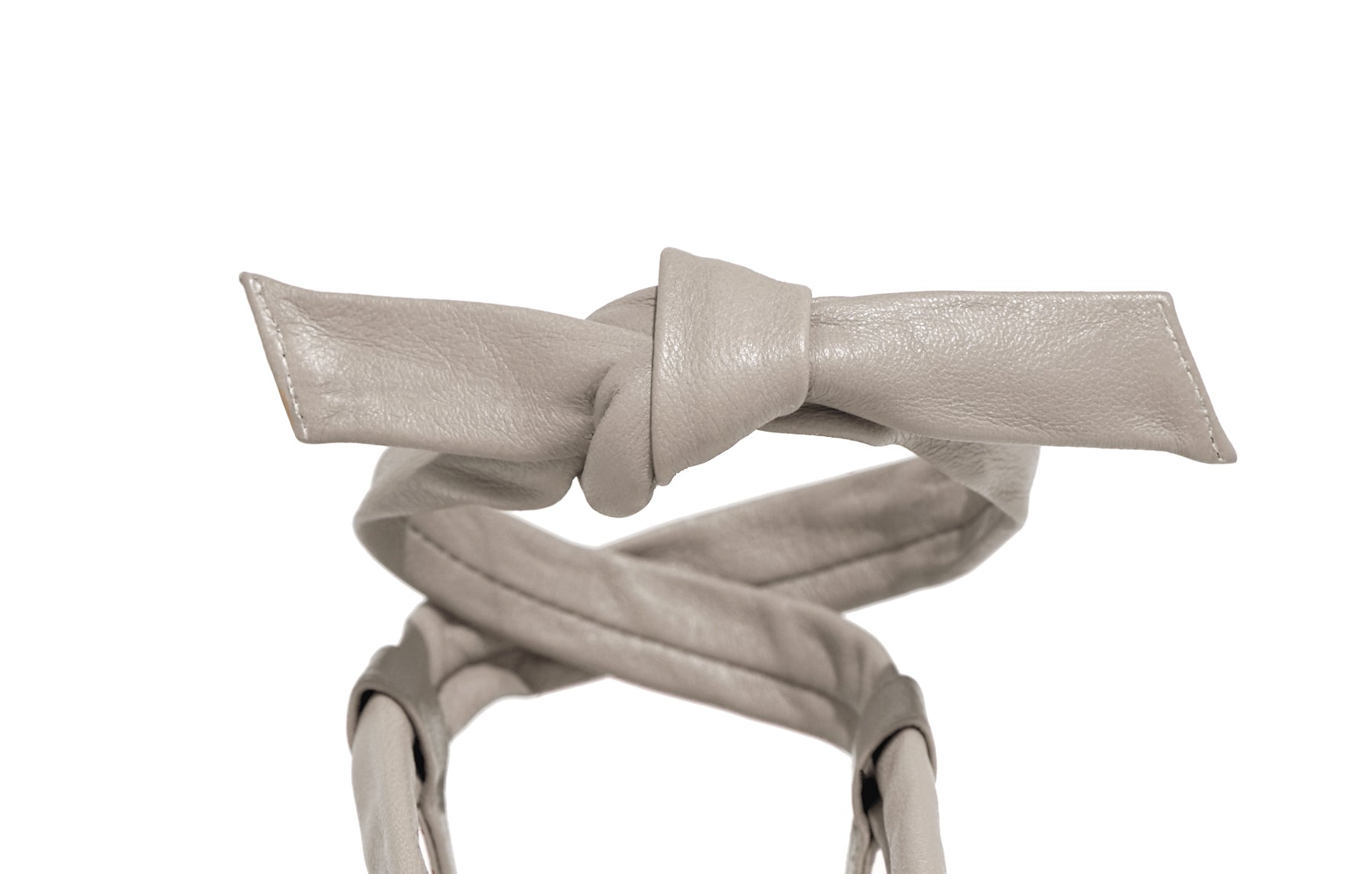 Patti Sandal in scoglio – refined flat sandal in elegant cool-tone leather